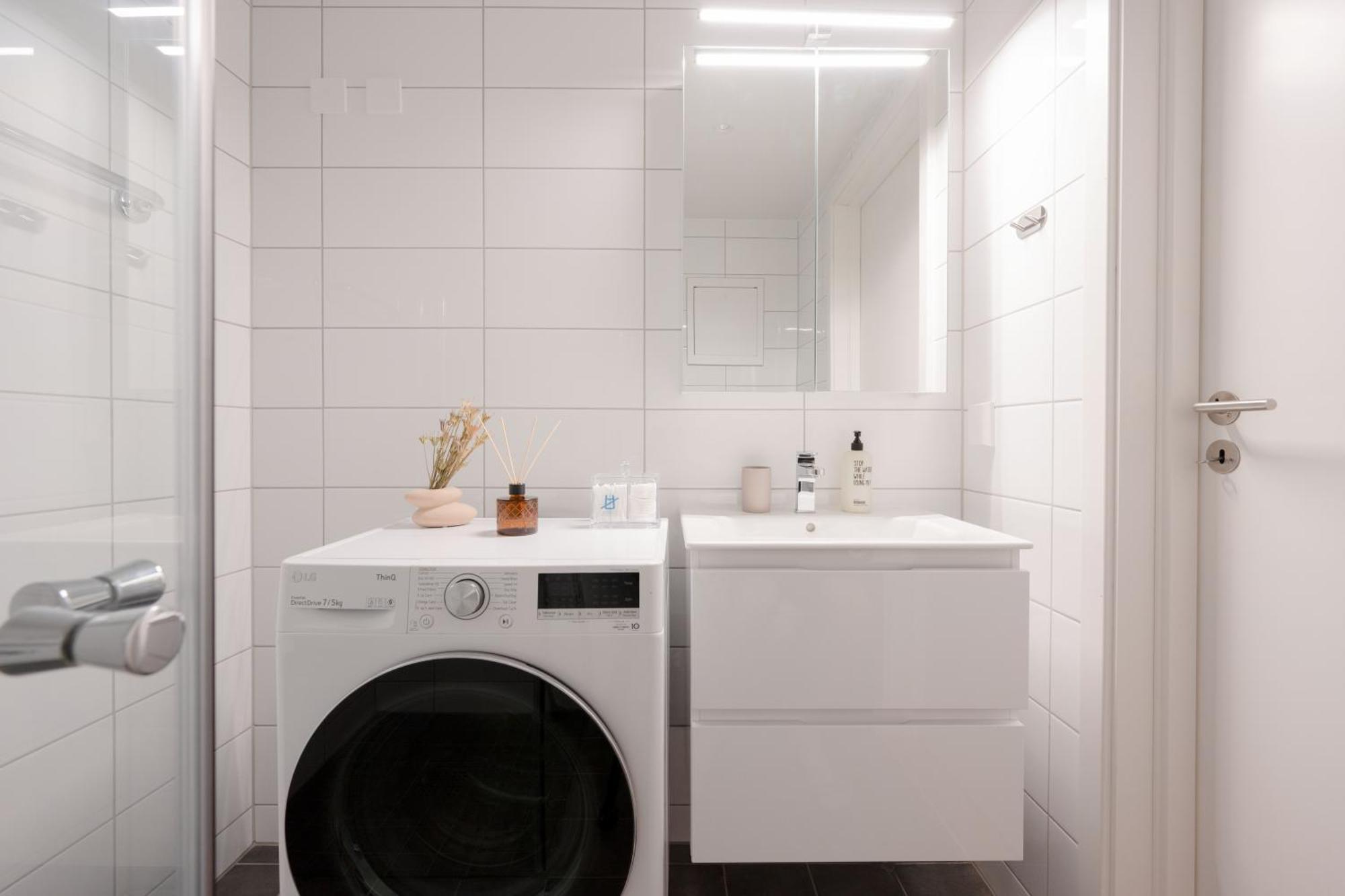 Apartment Bob W Gamle *